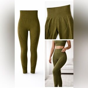 GYMSHARK Energy Seamless Cropped Green Mesh Panel Athletic Workout Gym Leggings